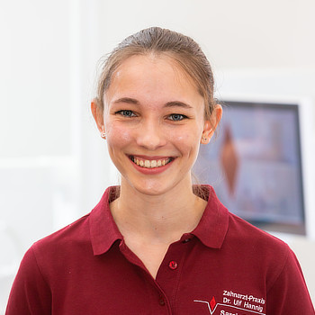 Sarah Rößler, Auszubildende zur Zahnmedizinischen Fachangestellten (ZFA)